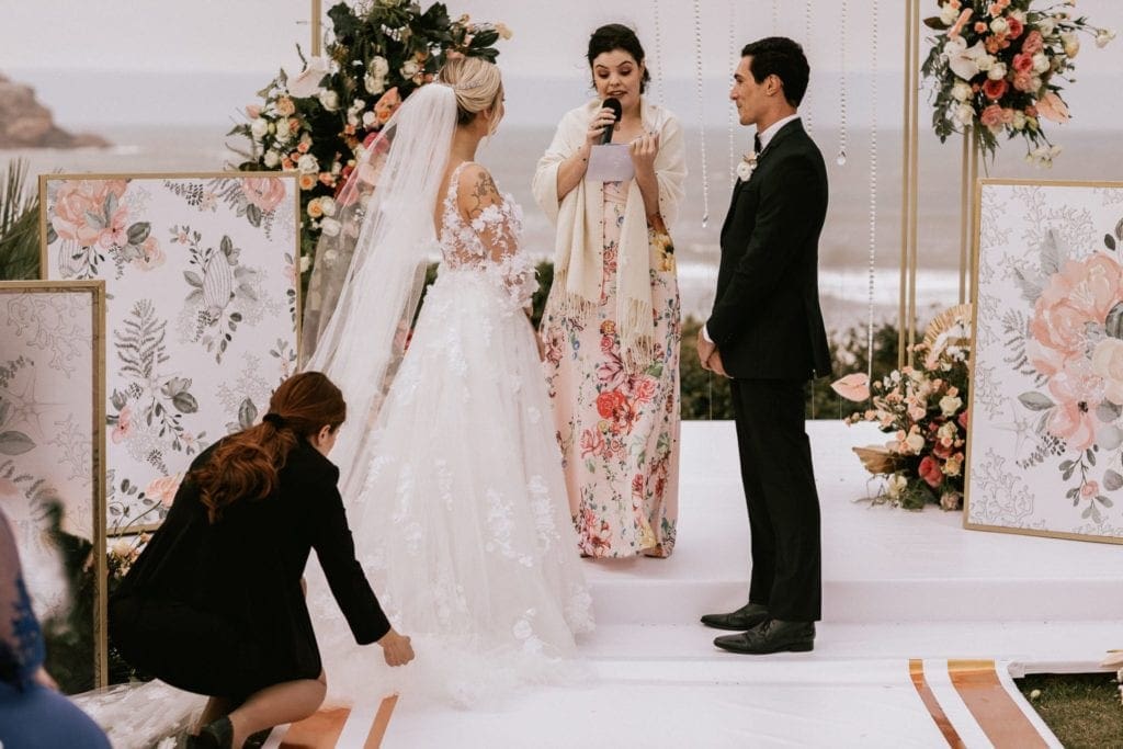 casamento na praia com chuva