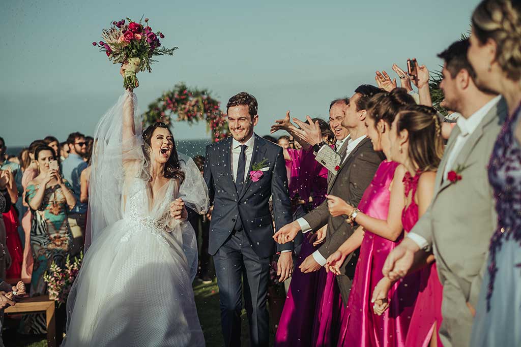 Casamento na Praia do Rosa: tudo o que você precisa saber para o grande  dia! – Hospedaria das Brisas