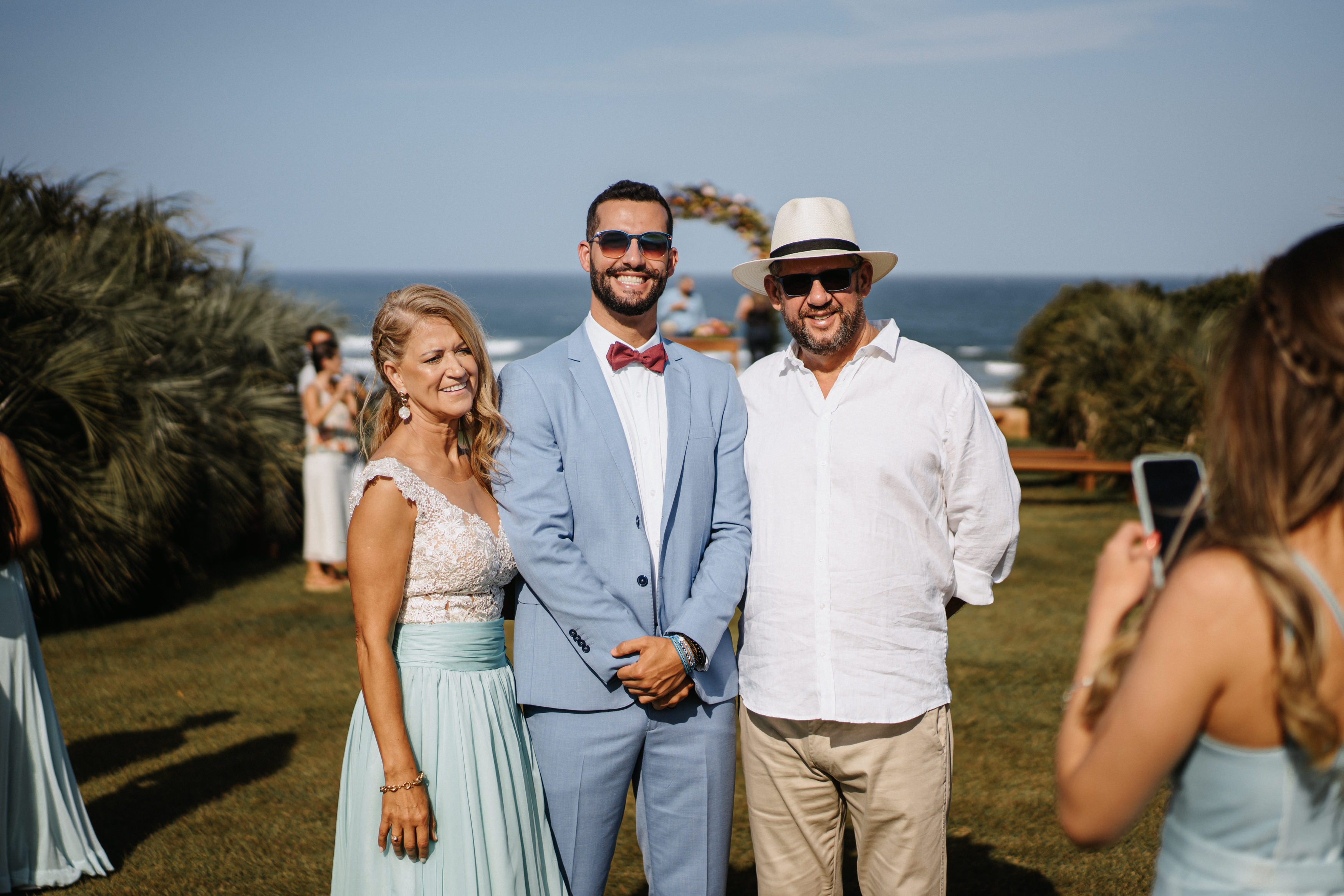 óculos de sol casamento na praia